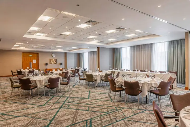 Crowne Plaza Reading East Image 10