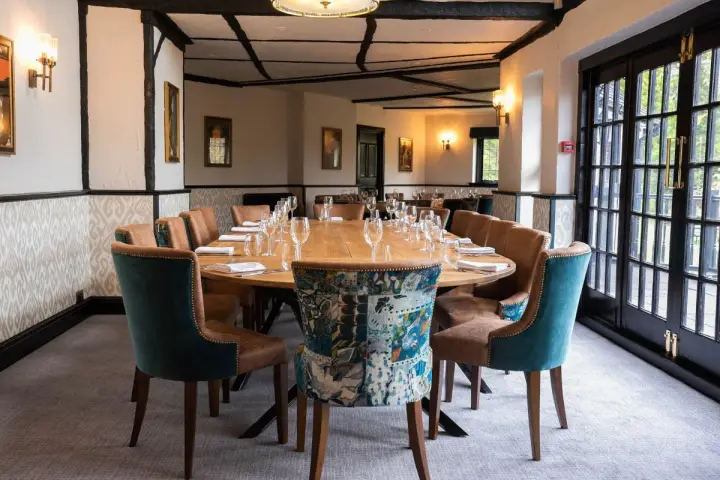 Thatchers Hotel Image 11