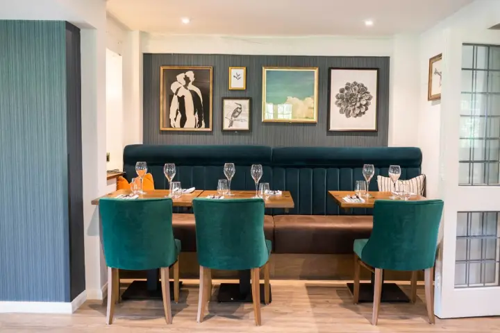 Thatchers Hotel Image 9