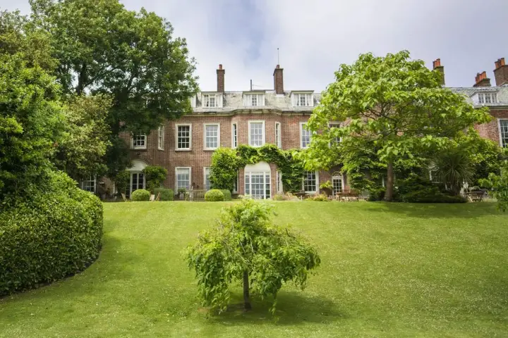 Pelham House Image 10