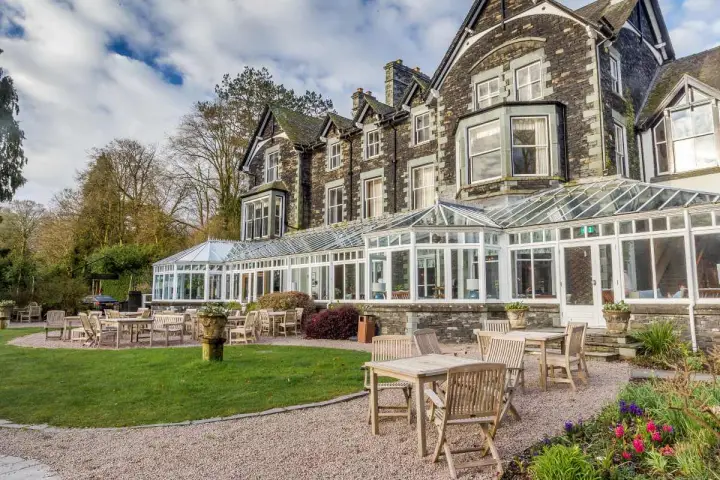 Lakeside Hotel & Spa Image 6