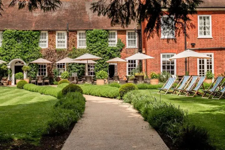The Bush Hotel Farnham Image 10