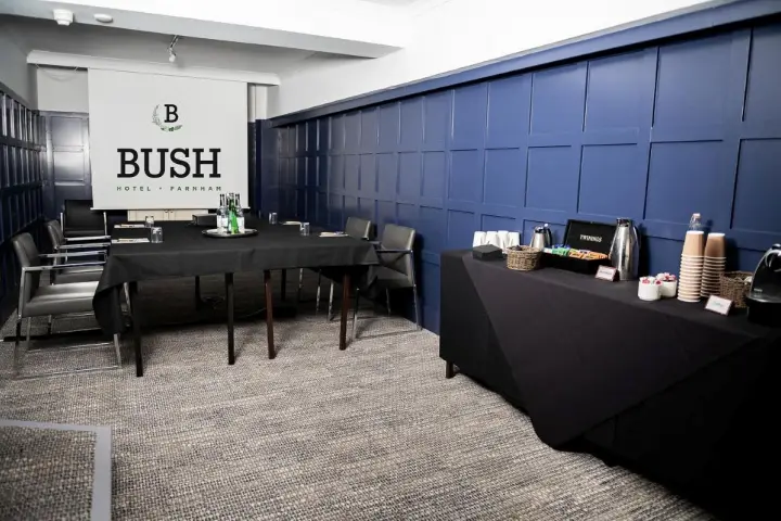 The Bush Hotel Farnham Image 9