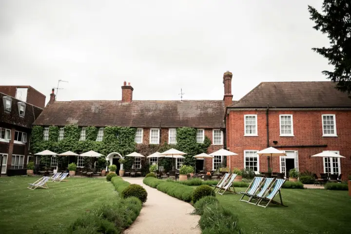 The Bush Hotel Farnham Image 8