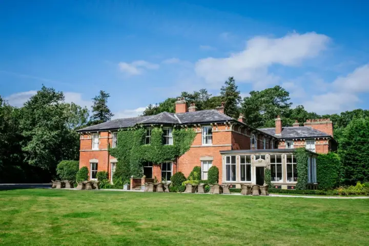 Bartle Hall Hotel Image 0