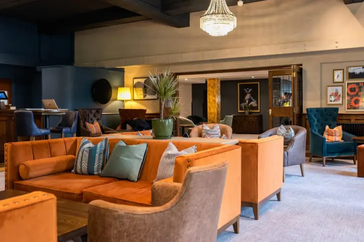 Thatchers Hotel Image 3
