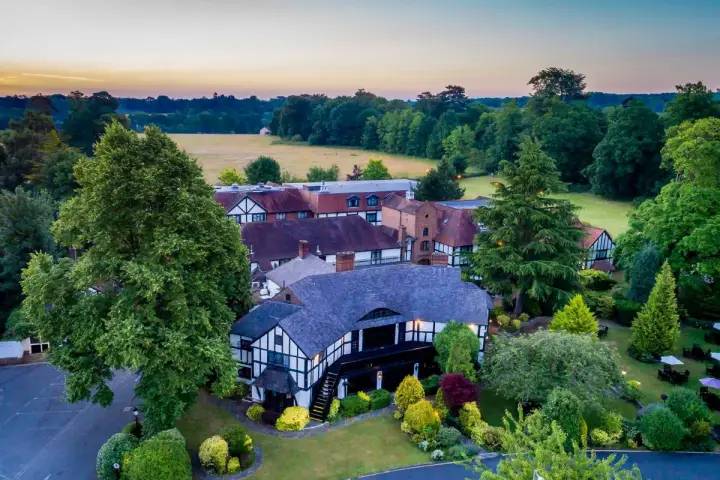 Thatchers Hotel Image 0