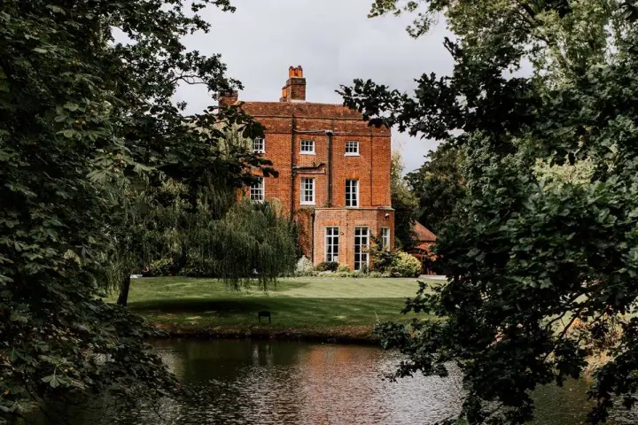 Mulberry House Image 2