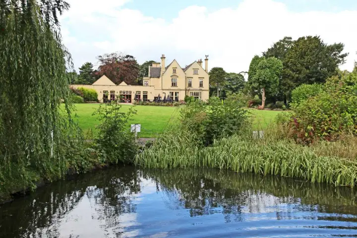 Bagden Hall Hotel Image 3