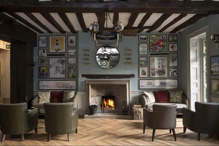 The Bush Hotel Farnham Image 1