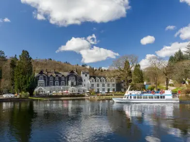Lakeside Hotel & Spa